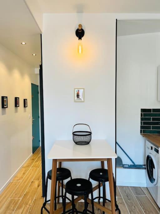 Superbe Appartement Au Coeur Du Mourillon Refais A Neuf Proche Des Plage 툴롱 외부 사진